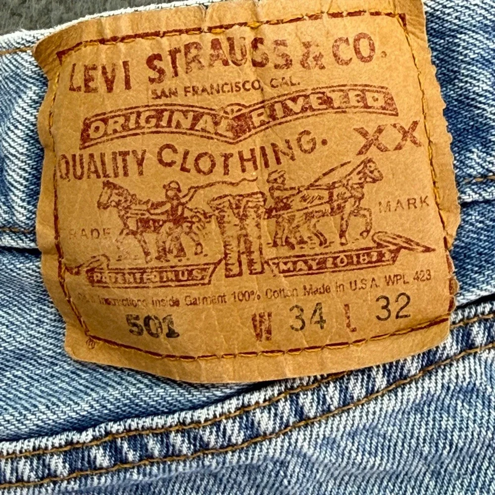 Levis 501-0193 Mens‎ Vintage 1996 Made in USA Light Wash Straight Jeans 34x32